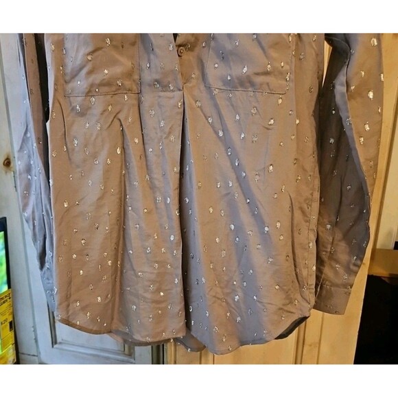 Ann Taylor Grey Henley Blouse With Silver Metallic Raised Polka Dots Sz XS - Picture 4 of 7